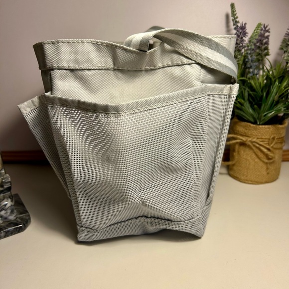 π₯Grey Mesh Shower Caddy Bag Portable for College Room Essentials - Picture 4 of 8